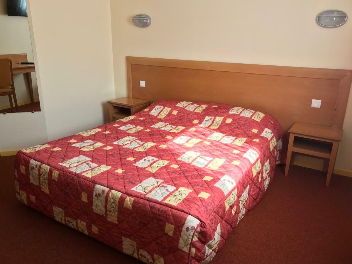 Hotel La Colombiere Cantal Massiac Ngoại thất bức ảnh
