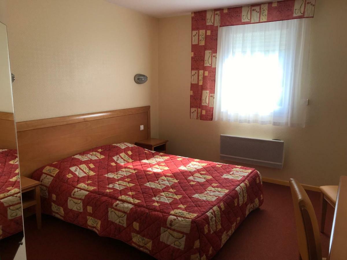 Hotel La Colombiere Cantal Massiac Ngoại thất bức ảnh