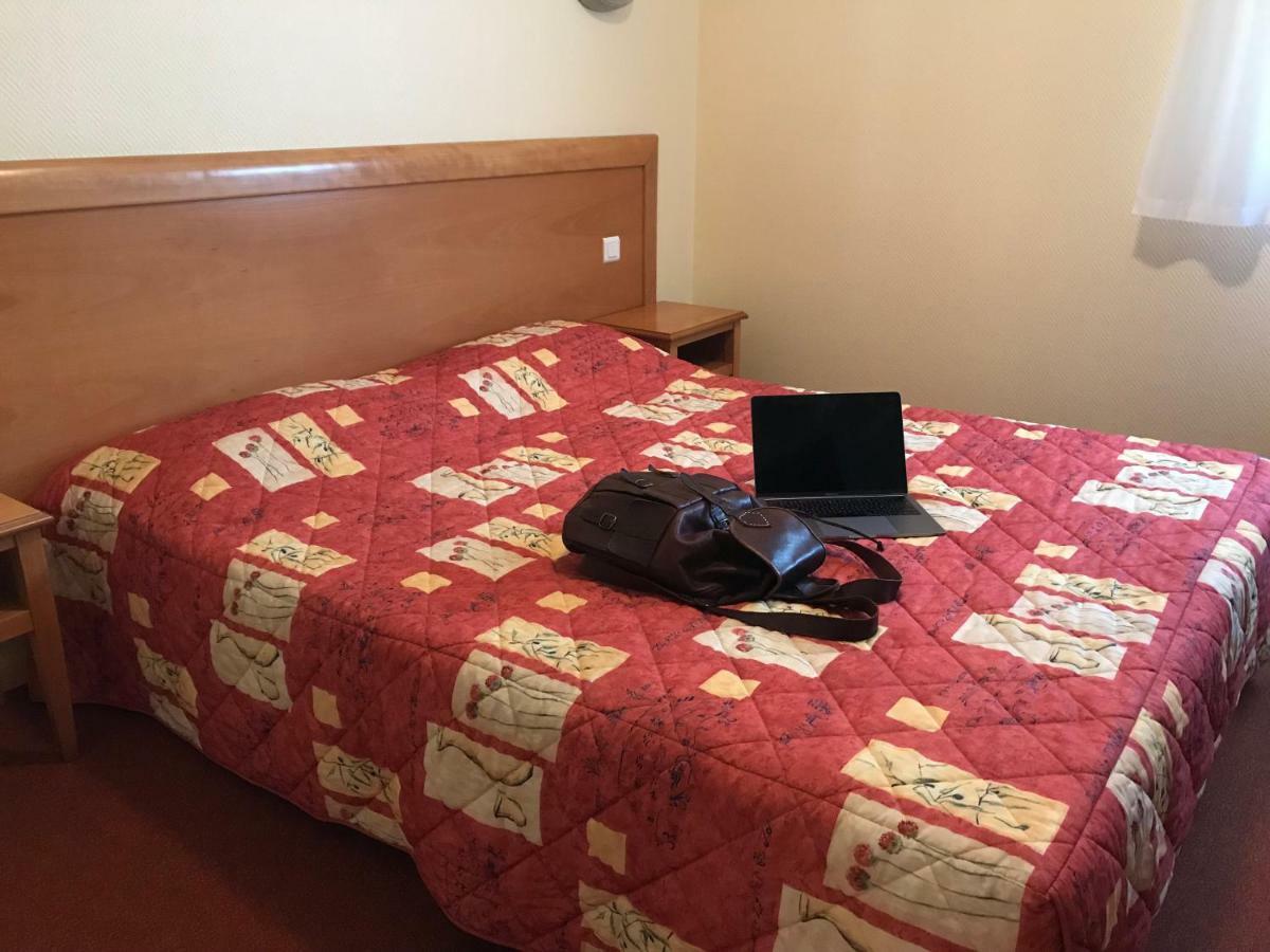 Hotel La Colombiere Cantal Massiac Ngoại thất bức ảnh